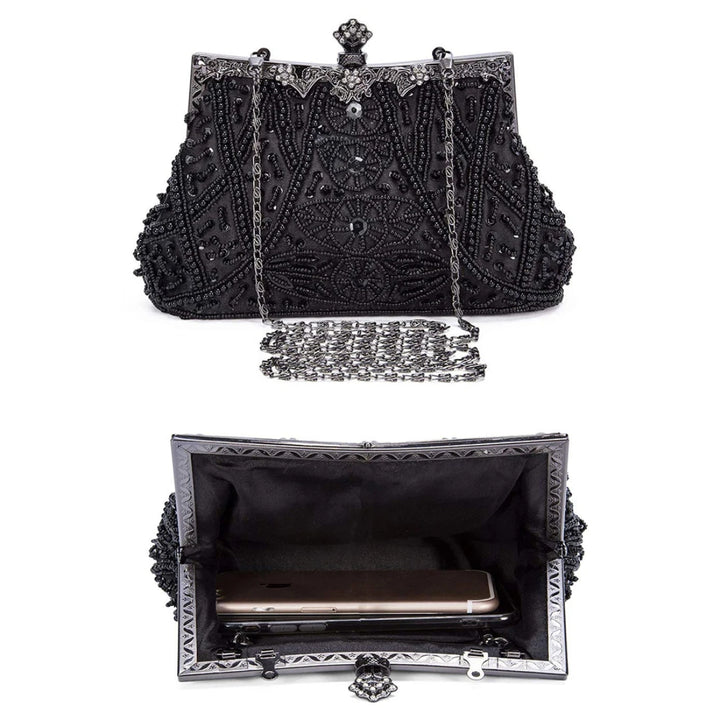 Exterior e interior da Bolsa de festa preta com pedrarias e alça removível em corrente prateada, ideal para eventos noturnos - loja Bolsa Clutch