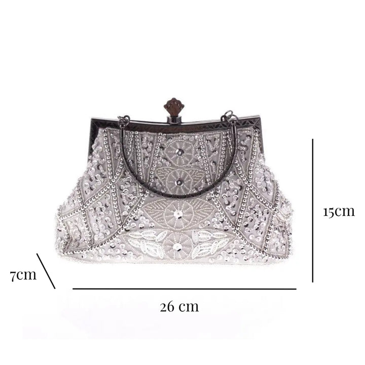 Medidas externas da Bolsa prata elegante com brilho sofisticado, fecho retrô e acabamento delicado - loja Bolsa Clutch